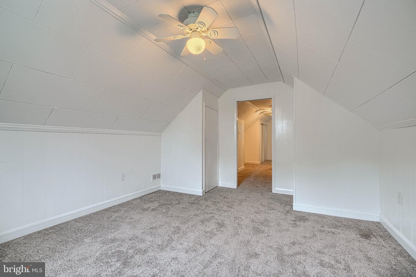 2511 Windsor Road photo 25