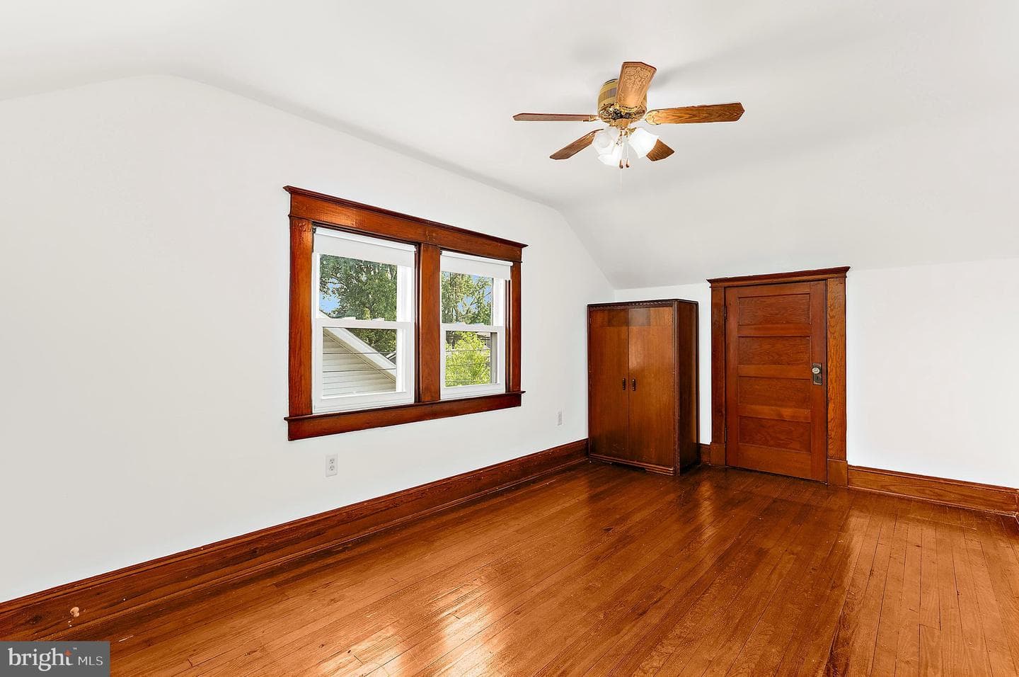 5542 Carville Avenue photo 36