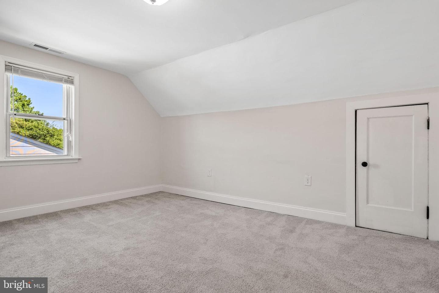 8623 Wendell Avenue photo 38