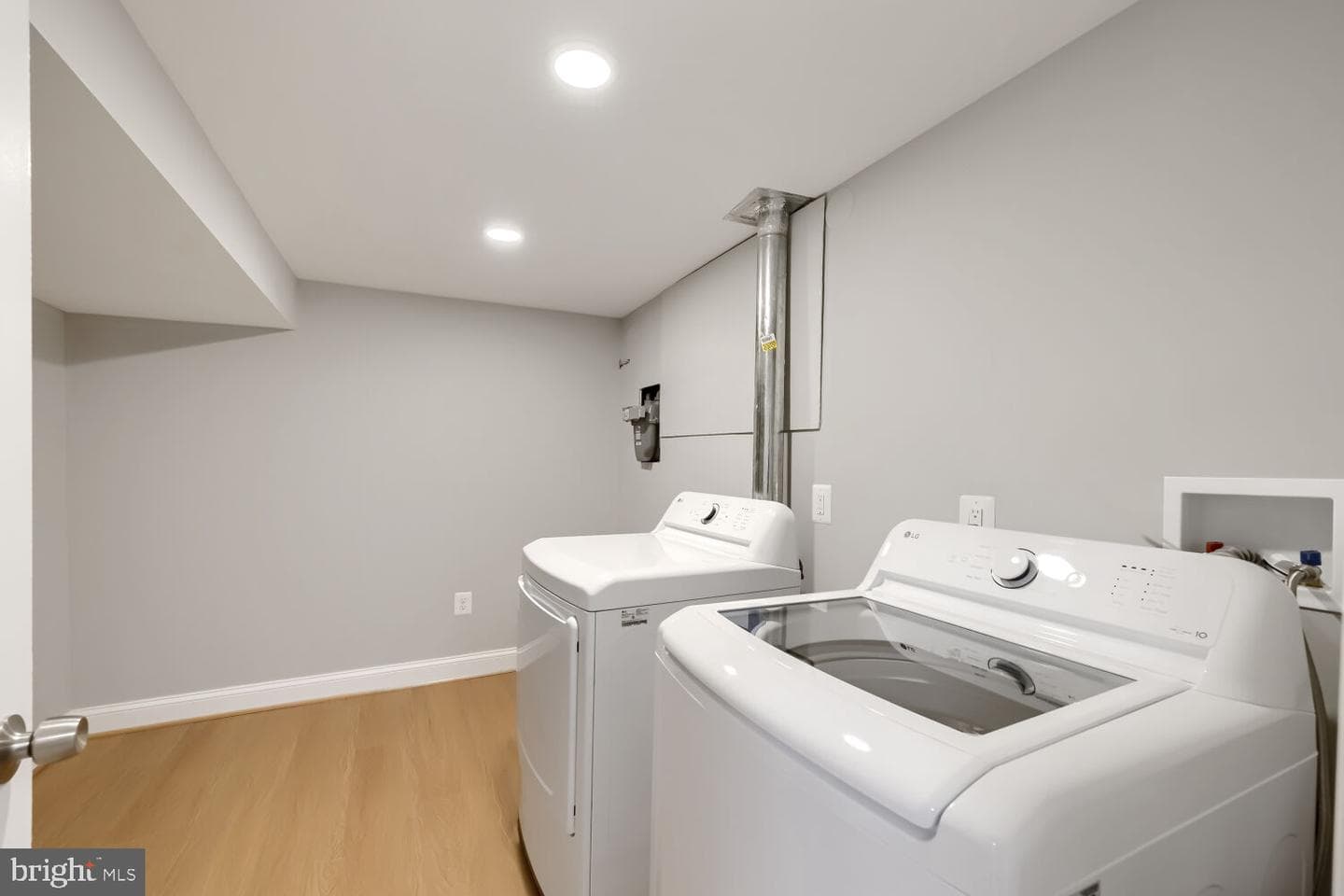 113 Danbury Road photo 33