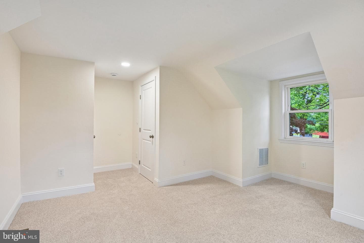 36 Wade Avenue photo 27