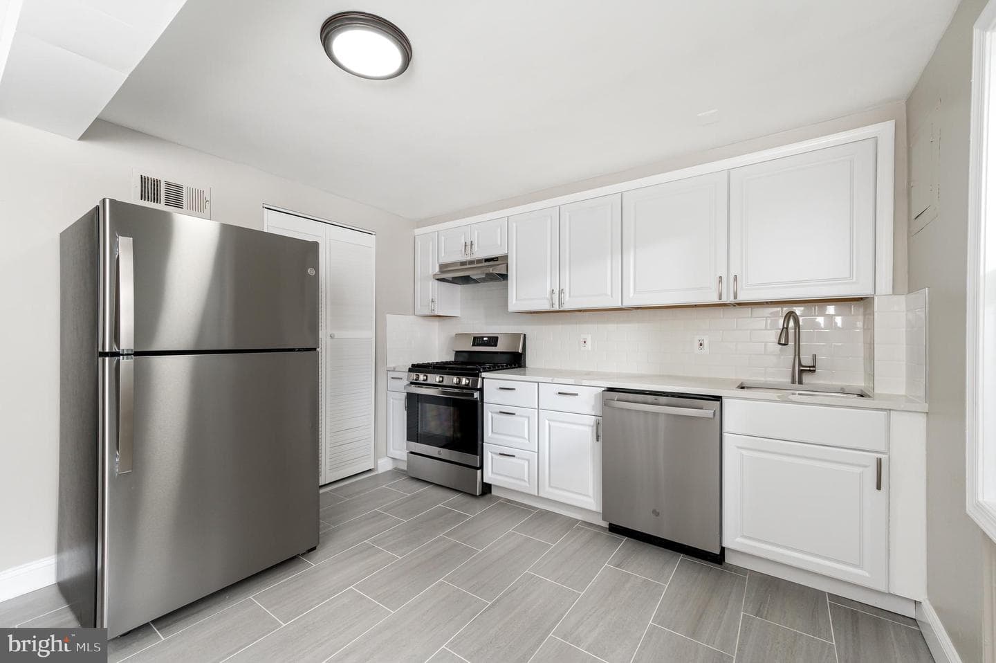 7923 Eastdale Road photo 11