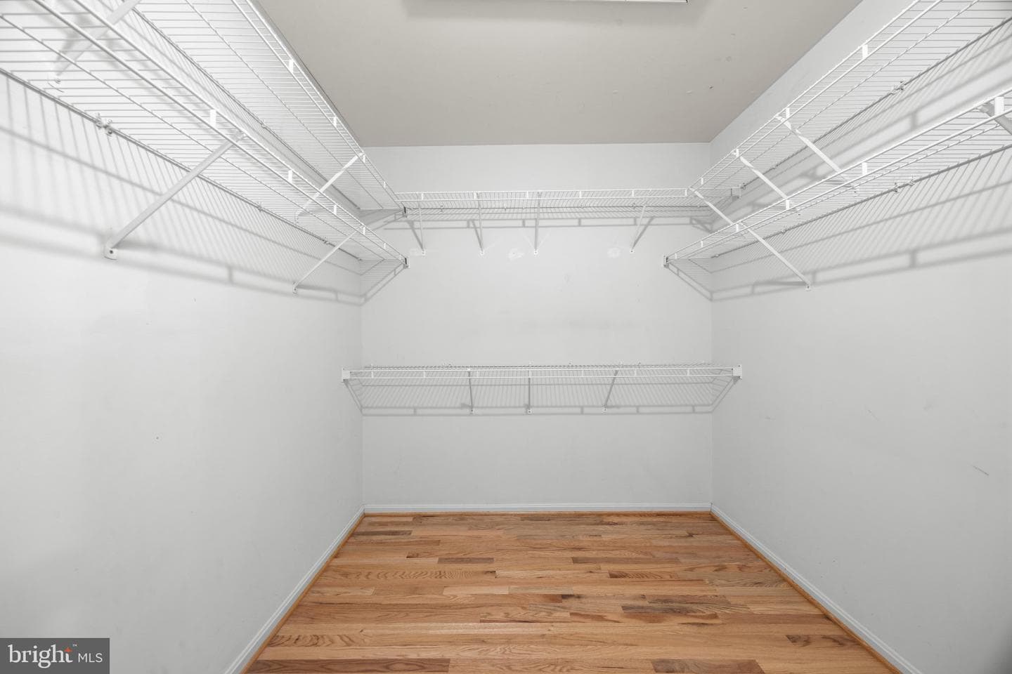 9406 Georgian Way photo 24