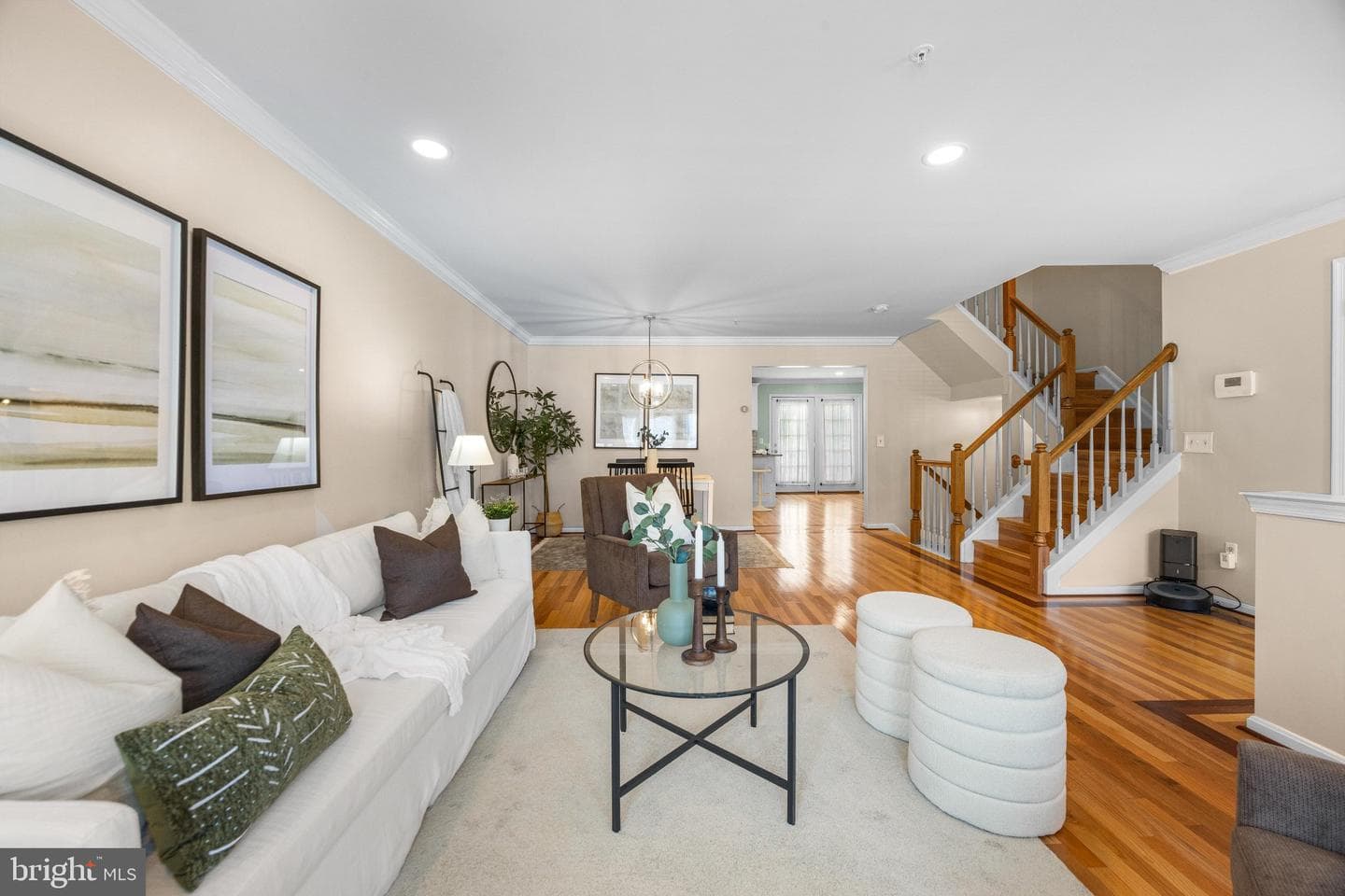 9406 Georgian Way photo 3