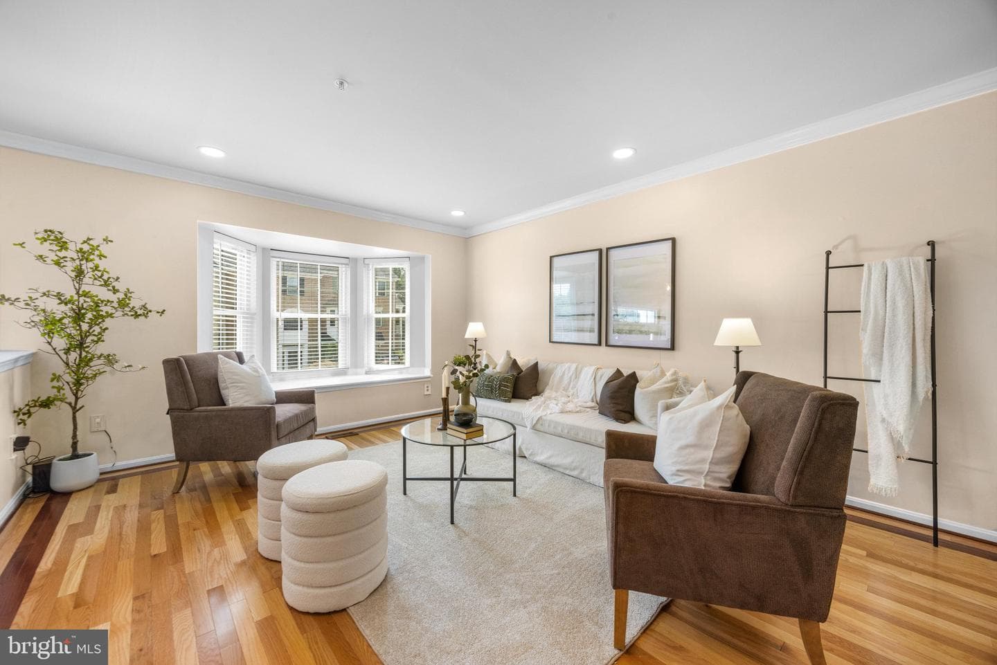9406 Georgian Way photo 4
