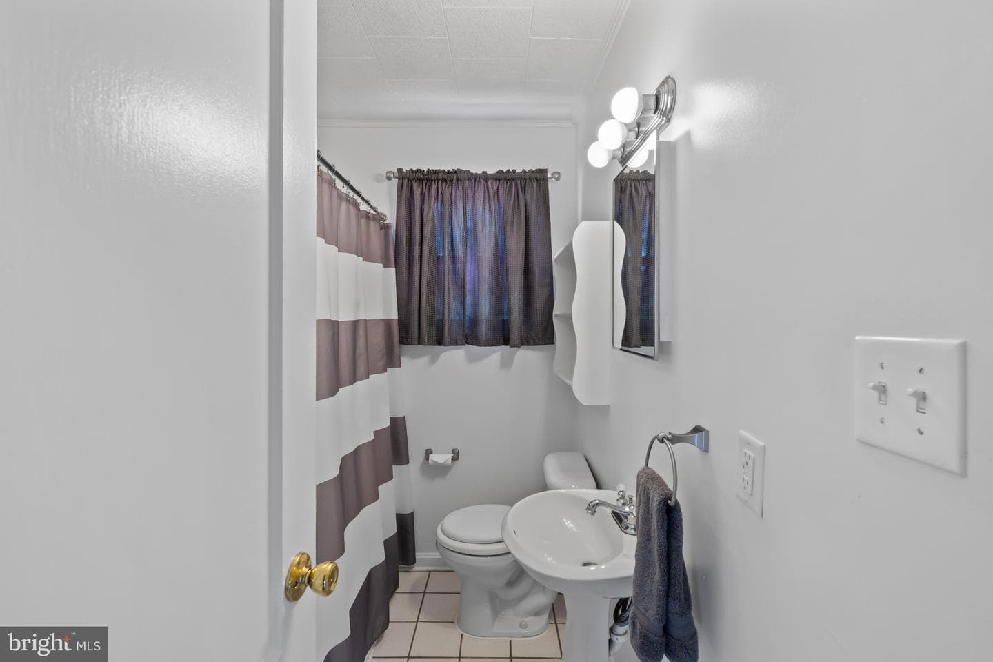 7508 Riddle Avenue photo 11