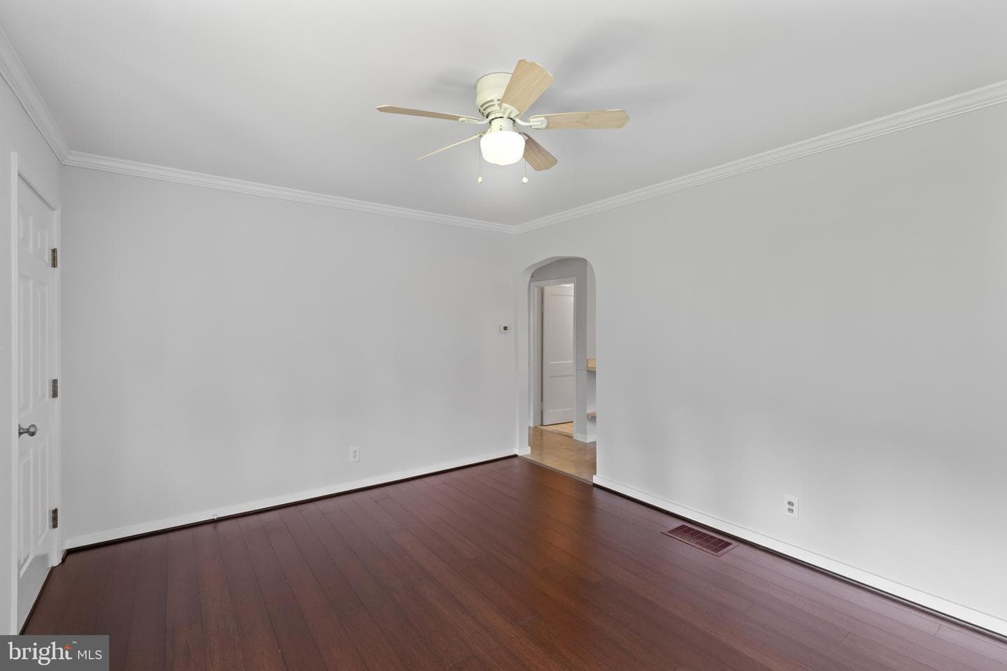 7508 Riddle Avenue photo 4