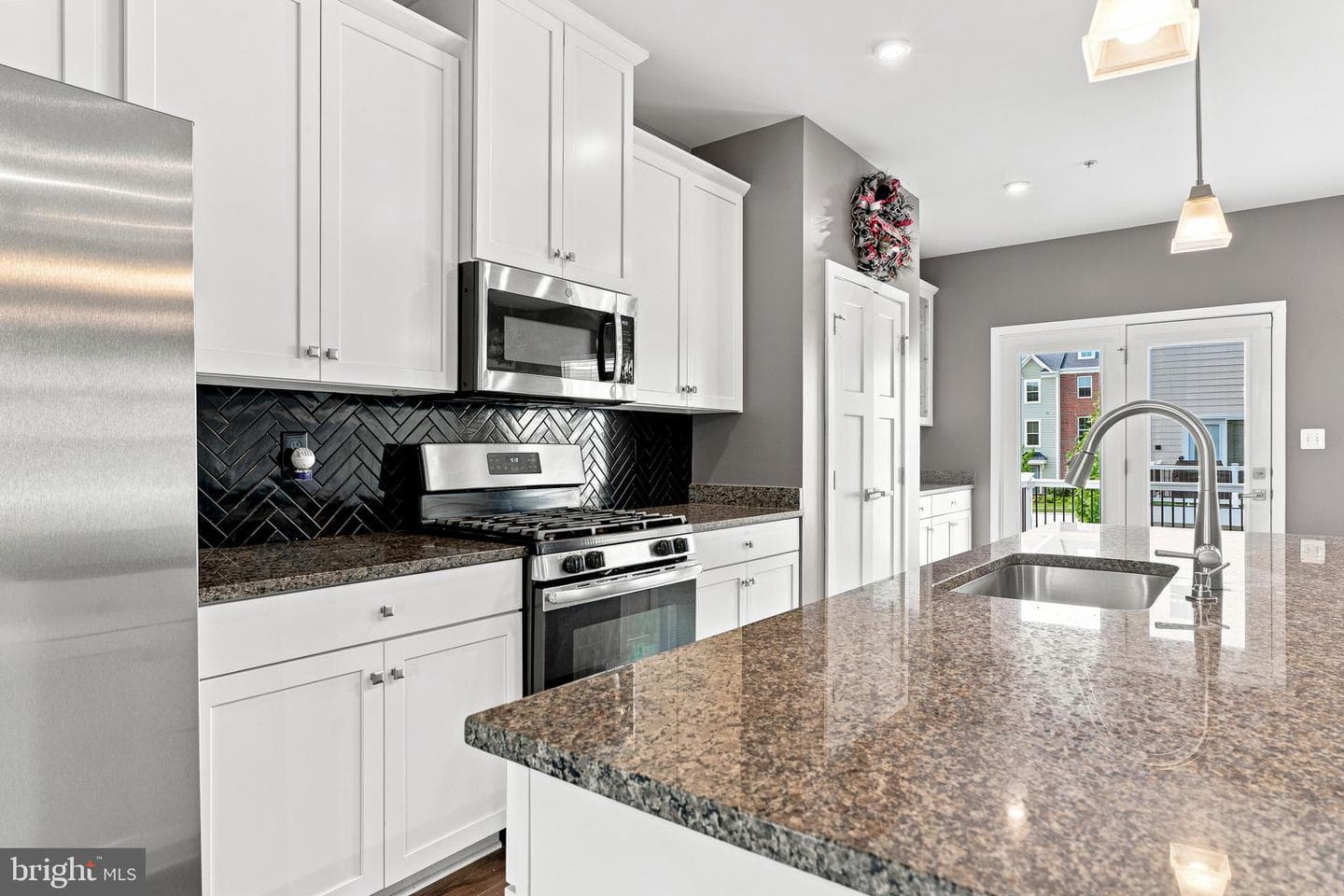 6300 Osterley Street photo 14