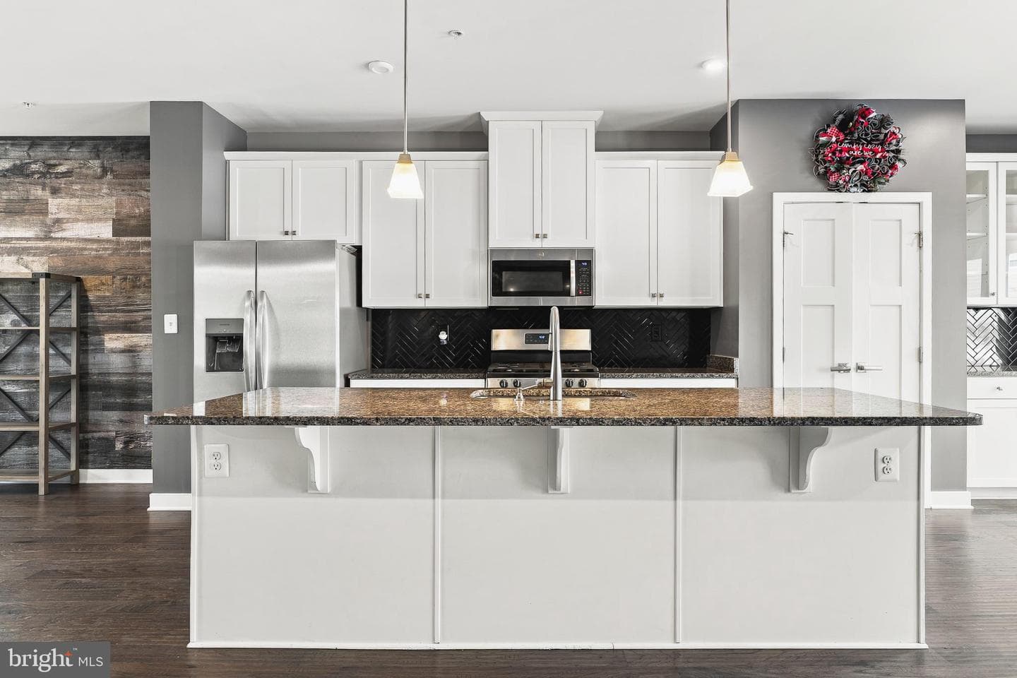 6300 Osterley Street photo 17