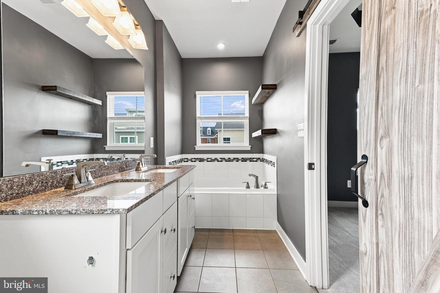 6300 Osterley Street photo 29
