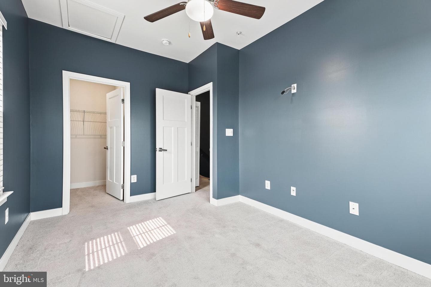 6300 Osterley Street photo 32