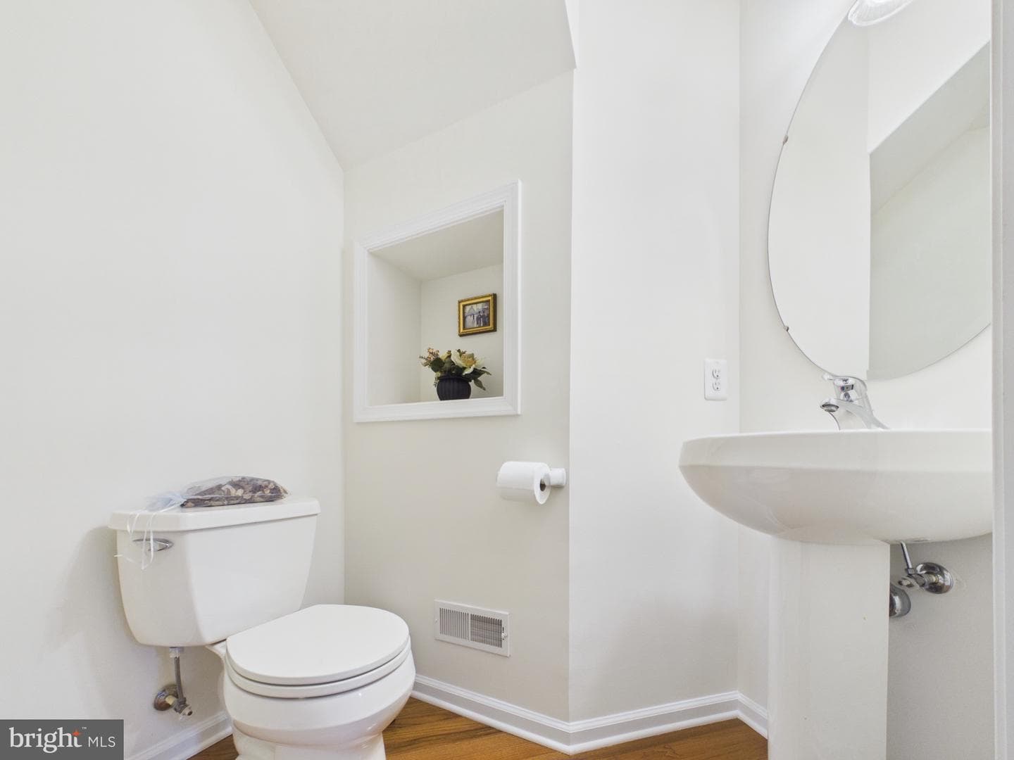 9411 Reservoir Hill Court photo 16