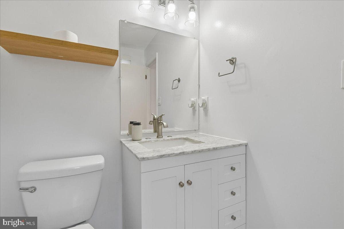 535 Dunkirk Road photo 16