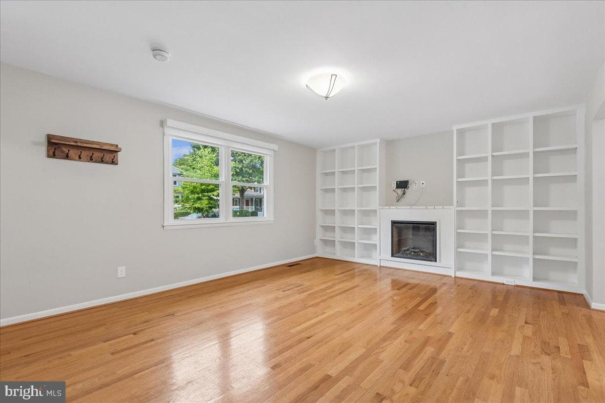 535 Dunkirk Road photo 4
