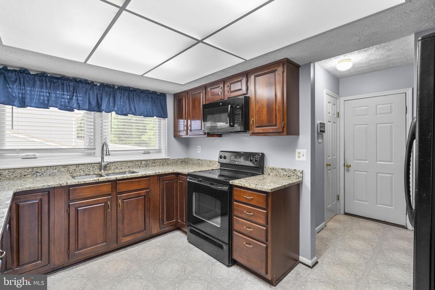 3503 Golden Rod Lane photo 13