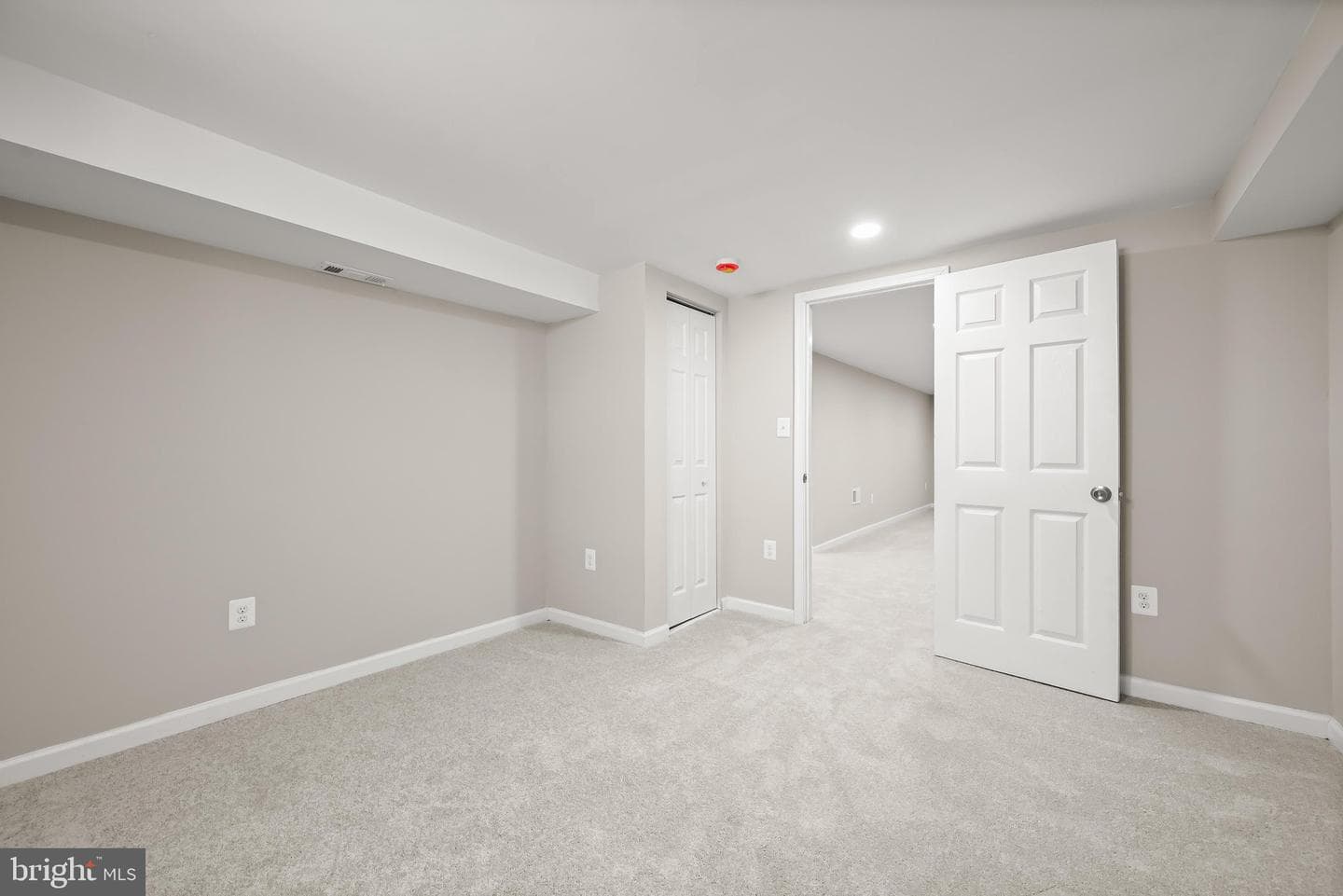 6035 Moorehead Road photo 33