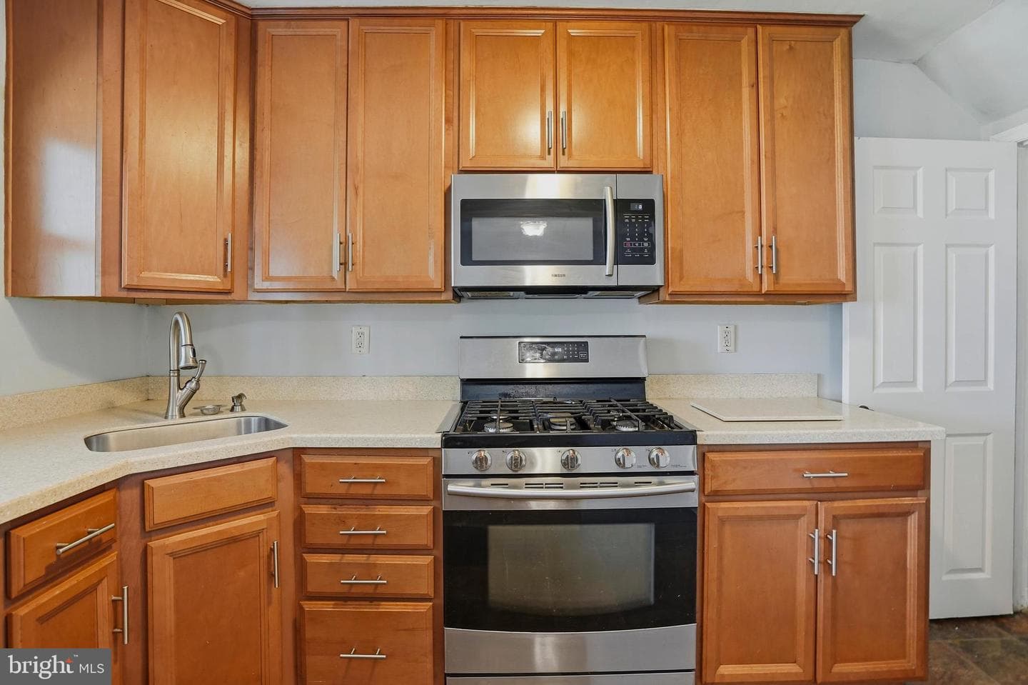 33 Bladen Road photo 13