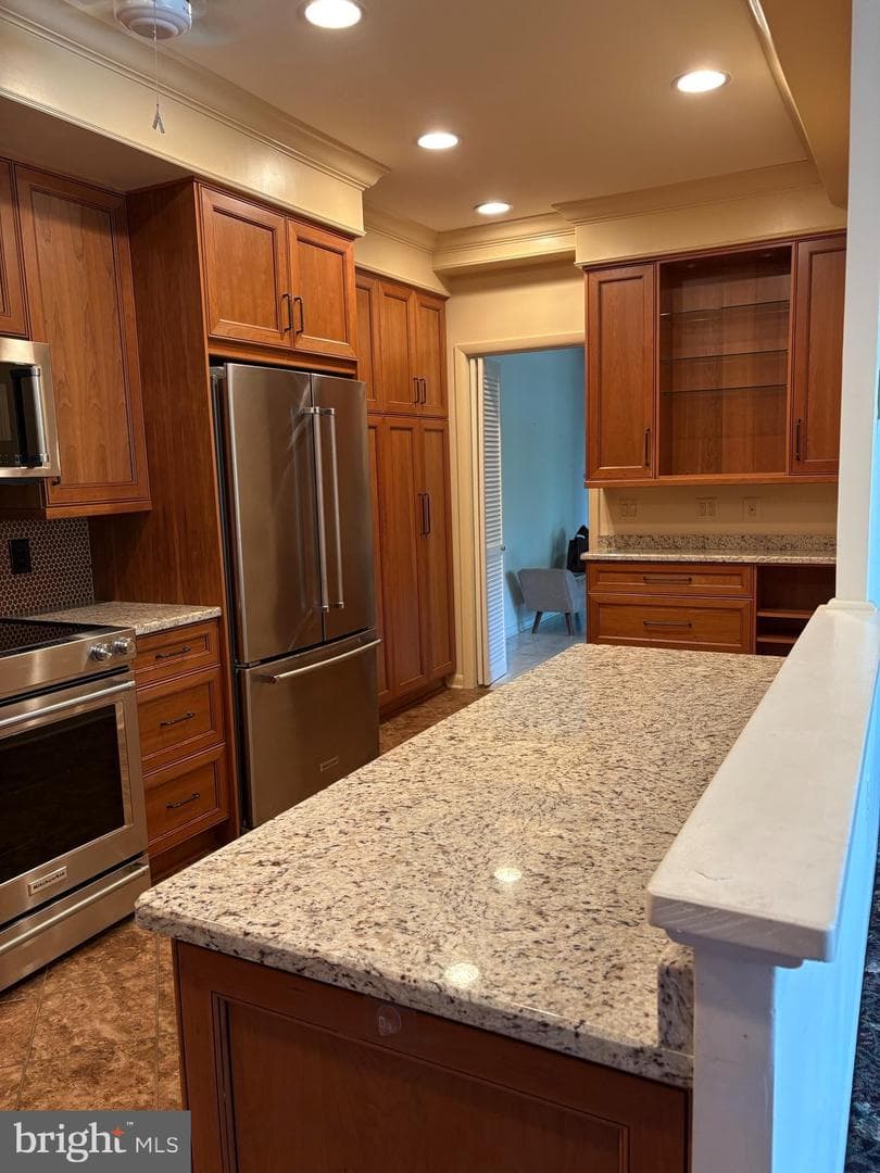 11 Slade Avenue #308 photo 5