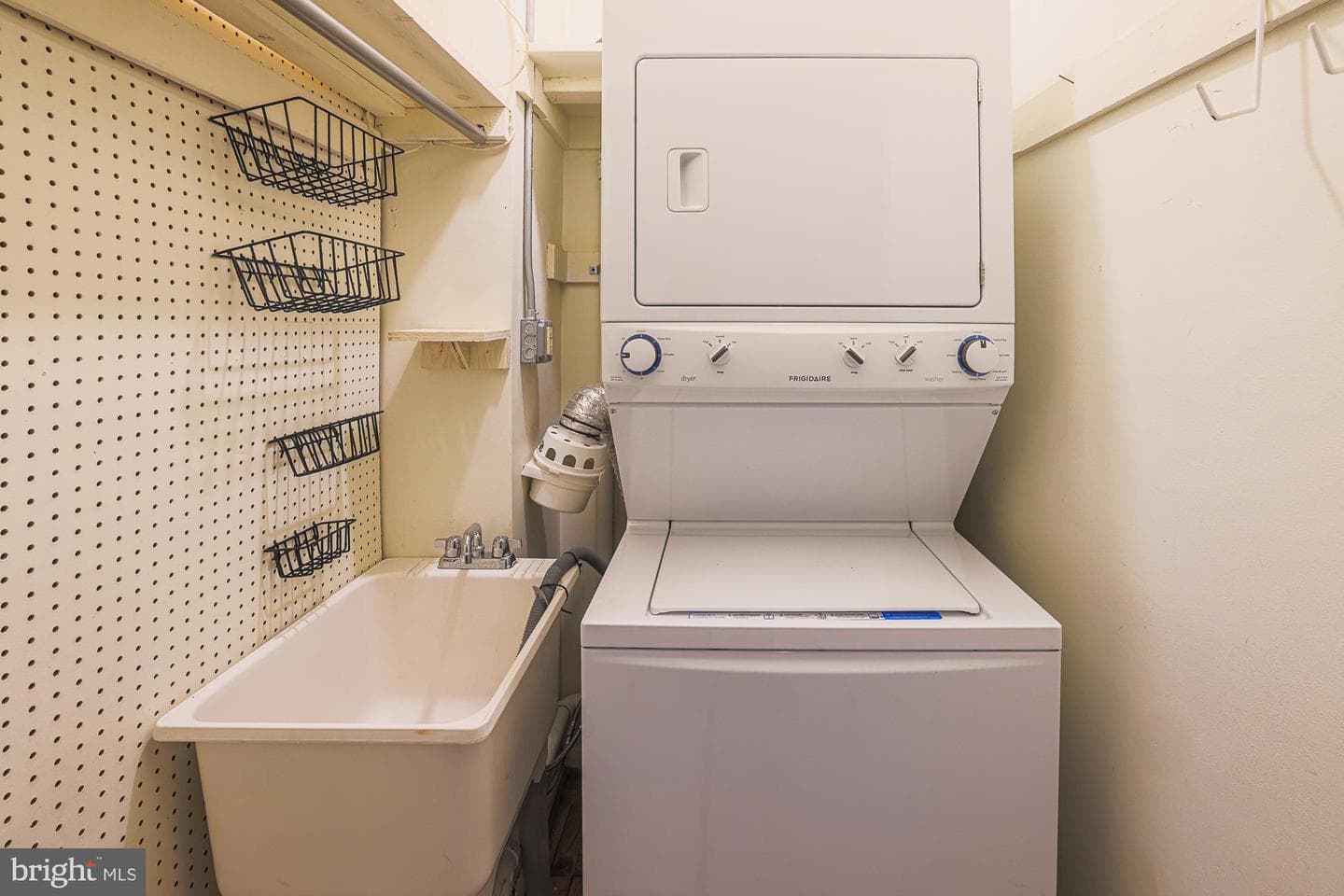 11 Slade Avenue #308 photo 8