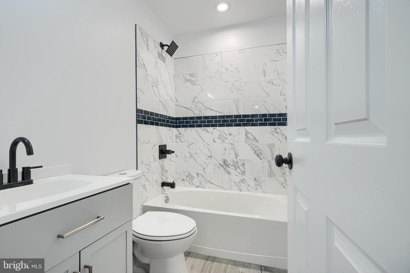9 Avenal Road photo 15