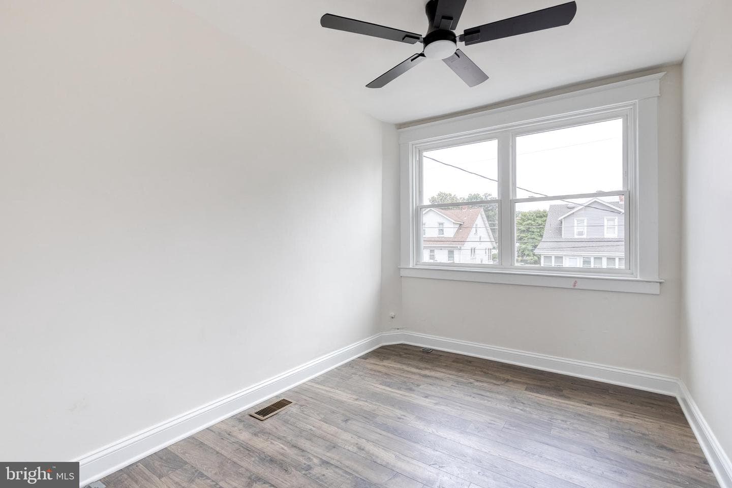 6854 Dunbar Road photo 23