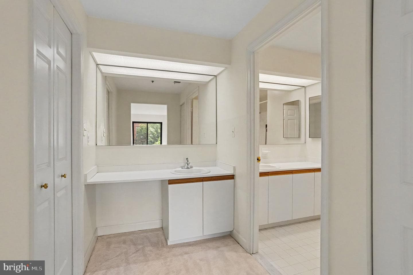 1 Southerly Court #502 photo 18