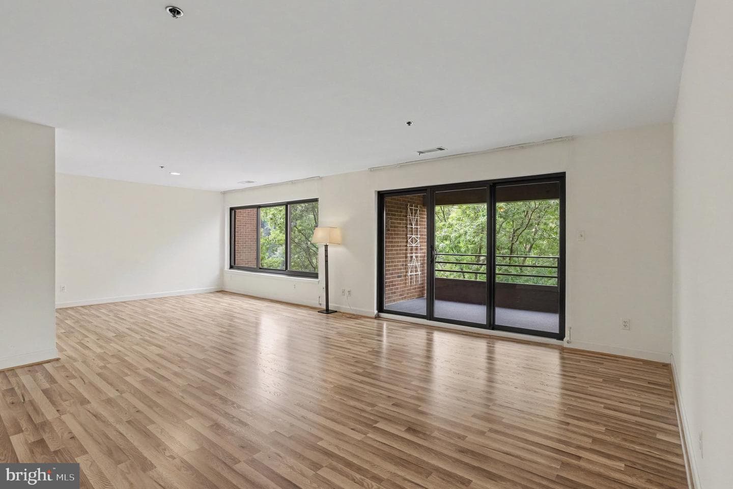 1 Southerly Court #502 photo 6