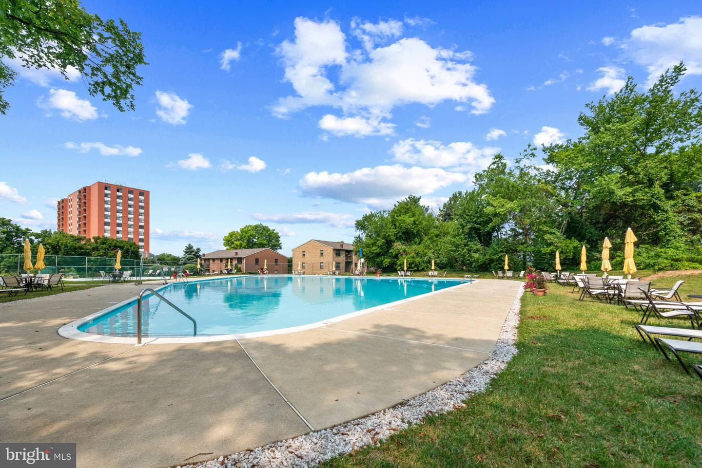 22 Alanbrooke Court #22e photo 25