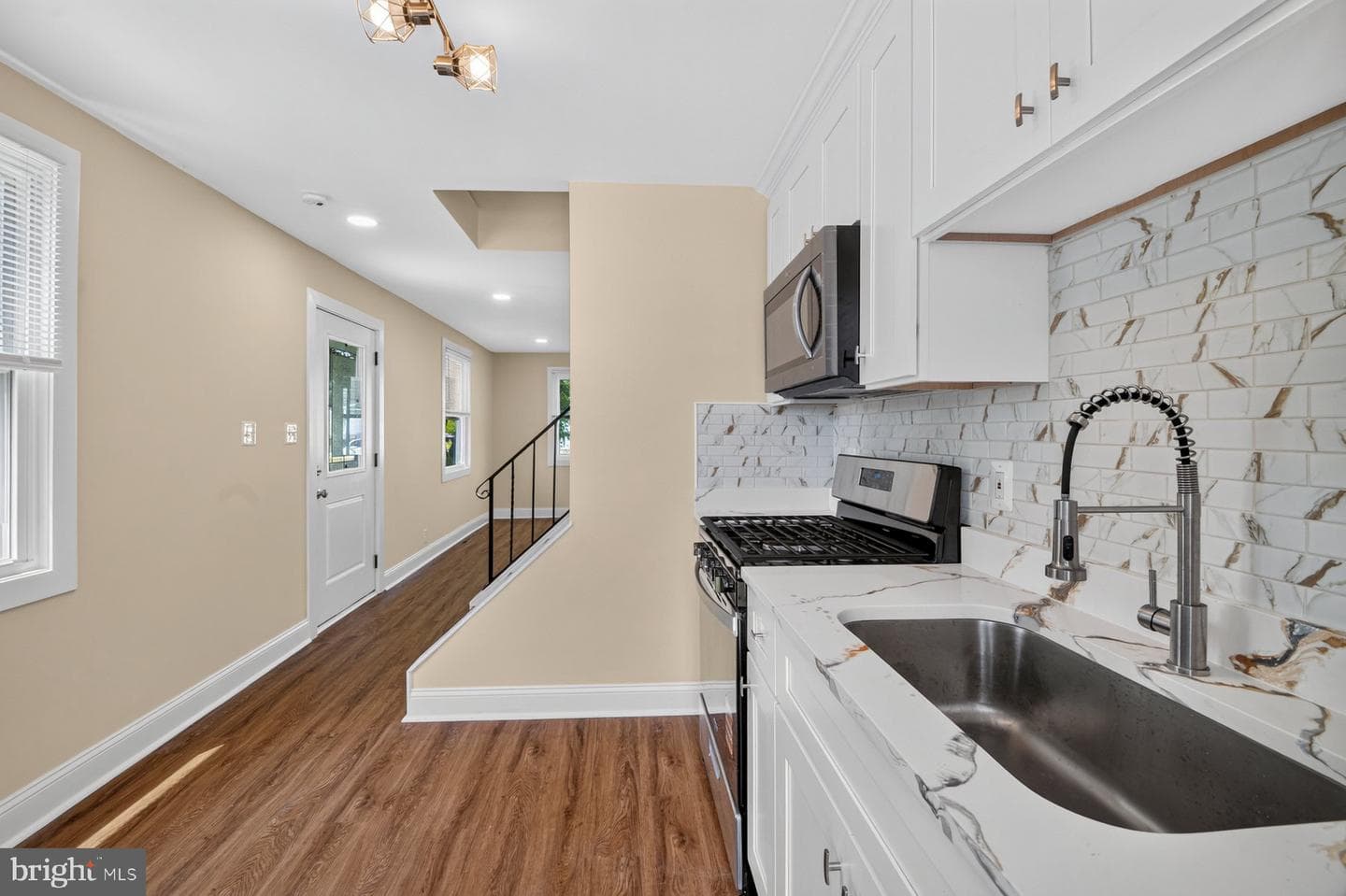 3439 Court Way photo 4