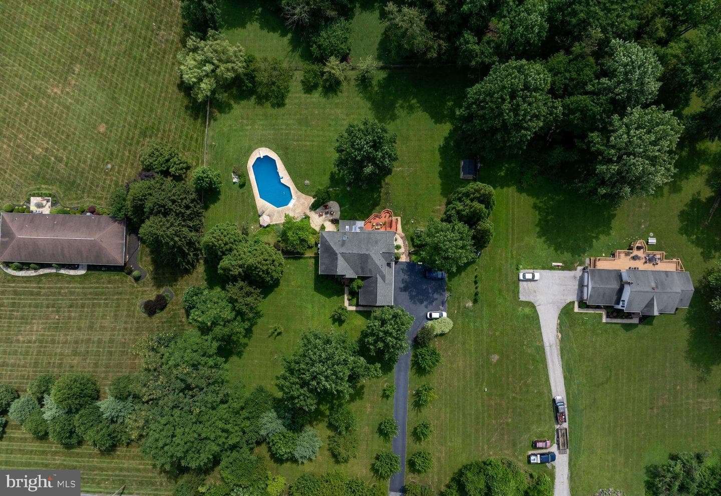 13215 Falls Road photo 34