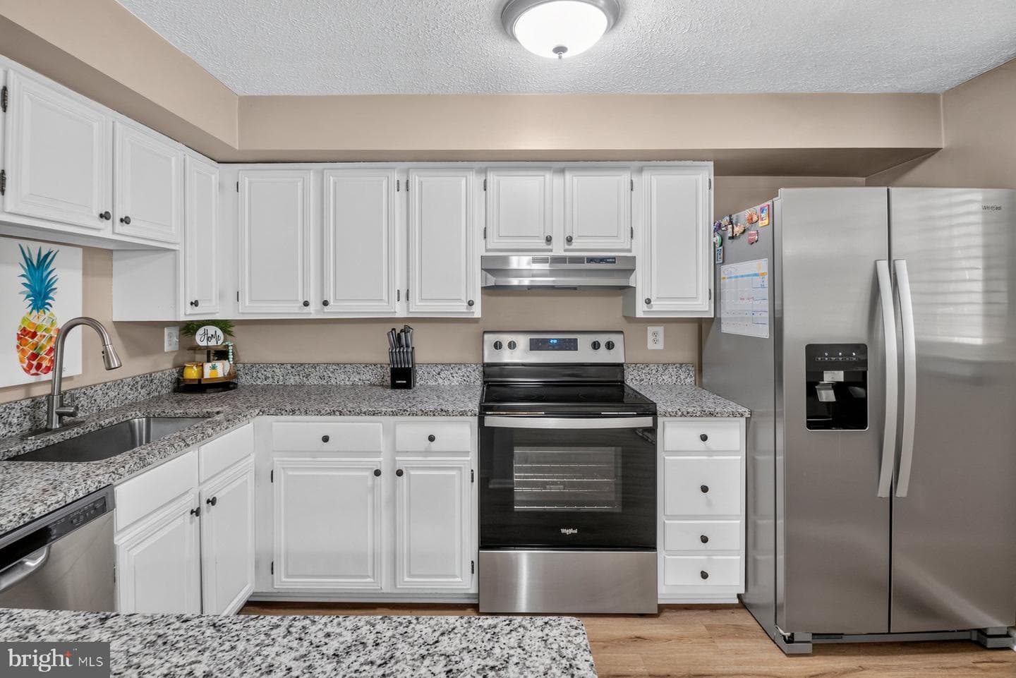 4932 Berryhill Circle photo 10