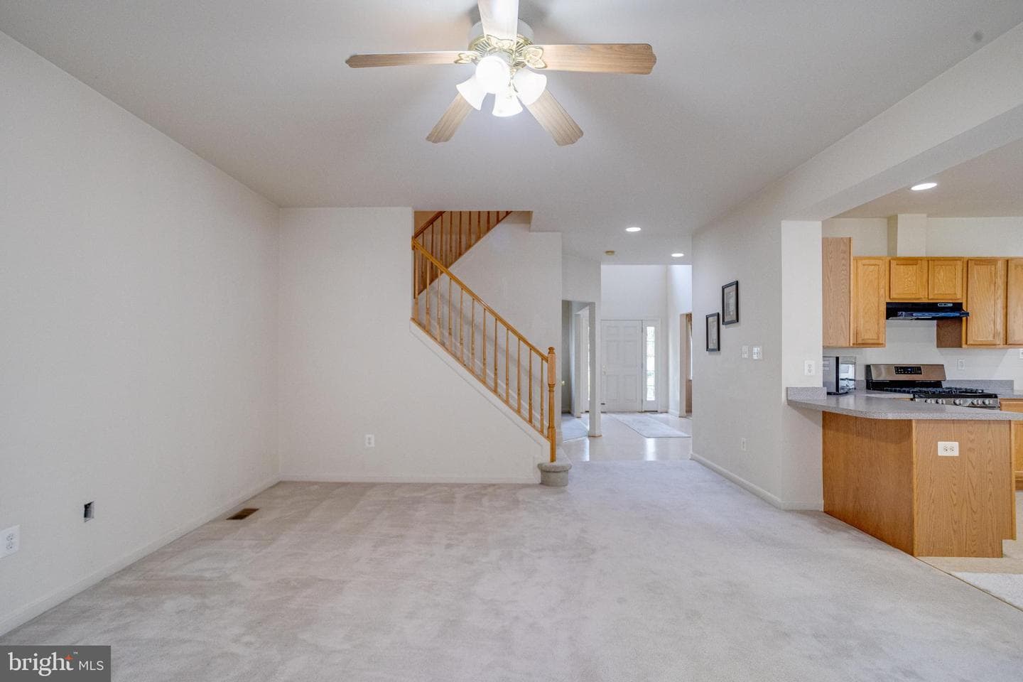 221 Seamaster Road photo 20