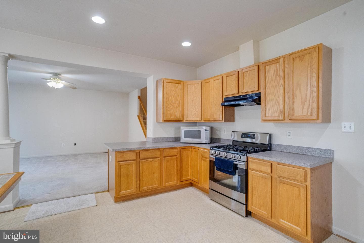221 Seamaster Road photo 24