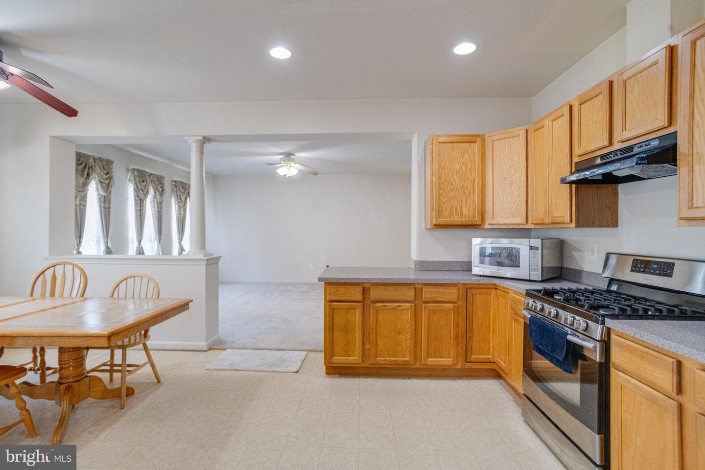 221 Seamaster Road photo 25
