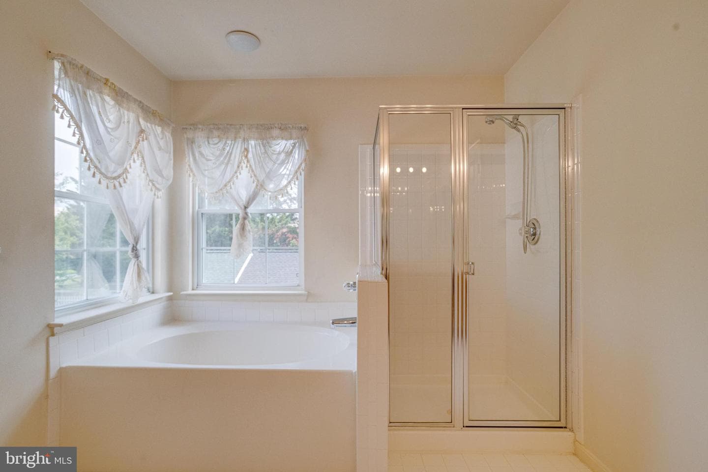 221 Seamaster Road photo 42