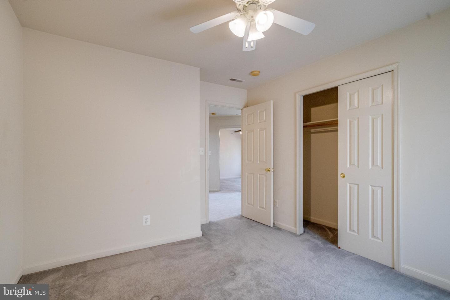 221 Seamaster Road photo 48