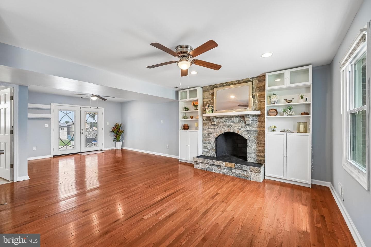 1120 Mirga Circle photo 3