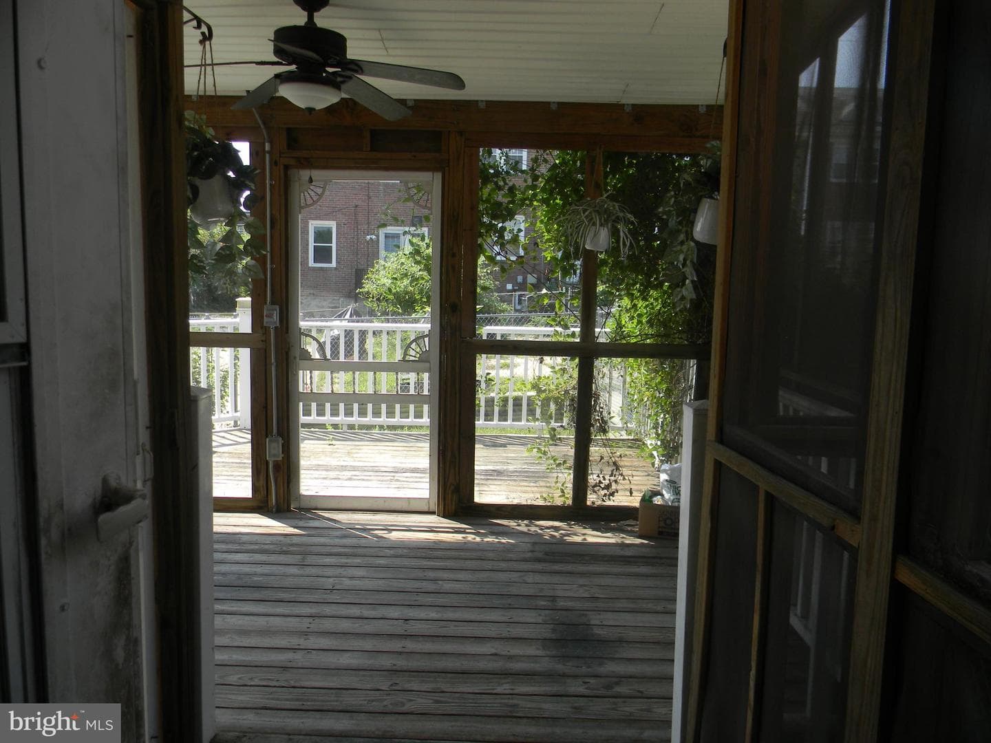 713 Eastshire Drive photo 17