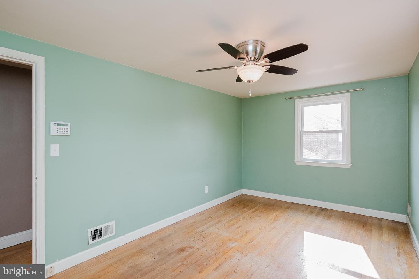 1509 Neighbors Avenue photo 23