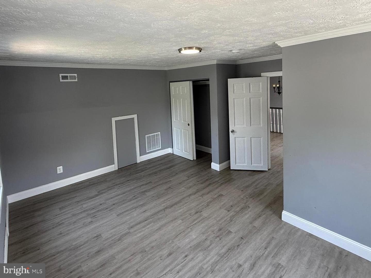 7875 Oakdale Avenue photo 21