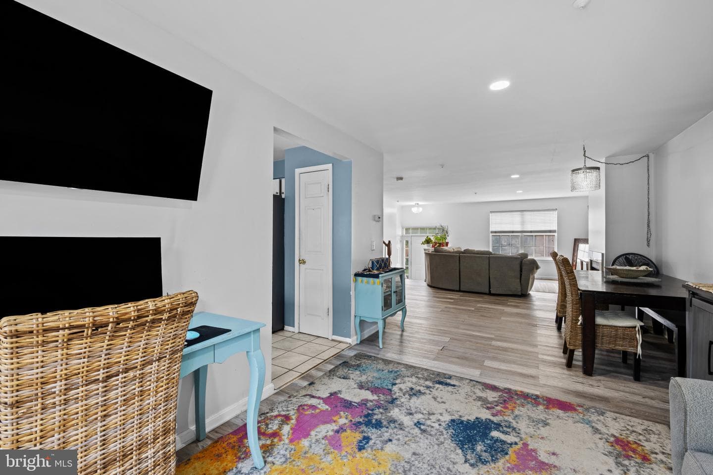 9523 Georgian Way photo 14