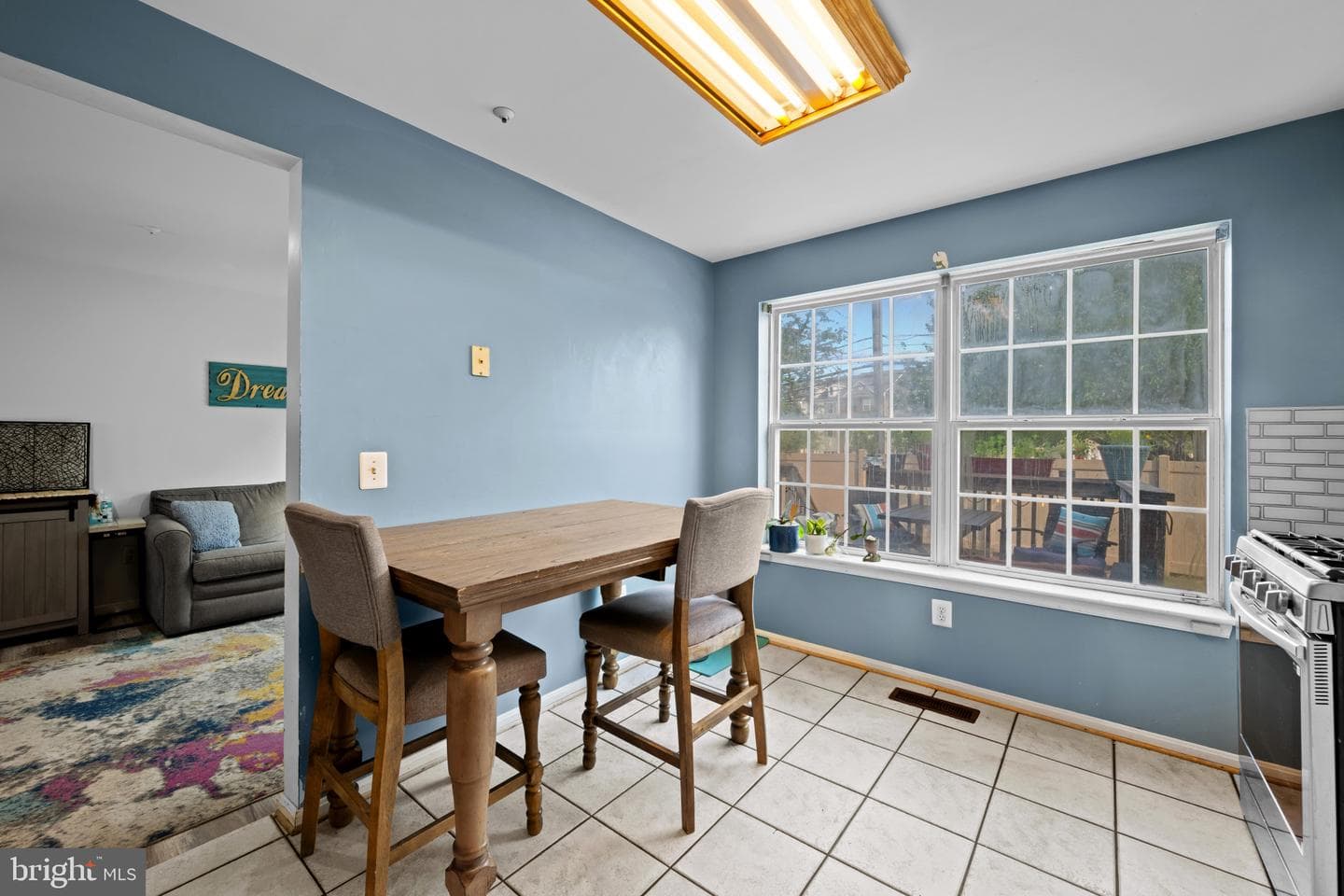 9523 Georgian Way photo 16