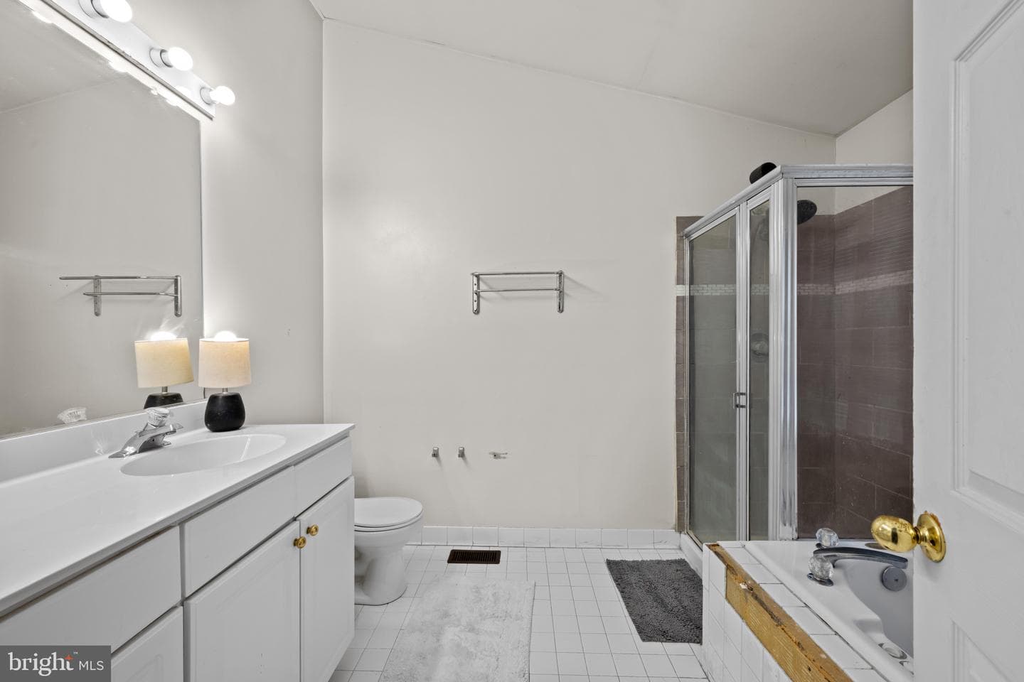 9523 Georgian Way photo 23