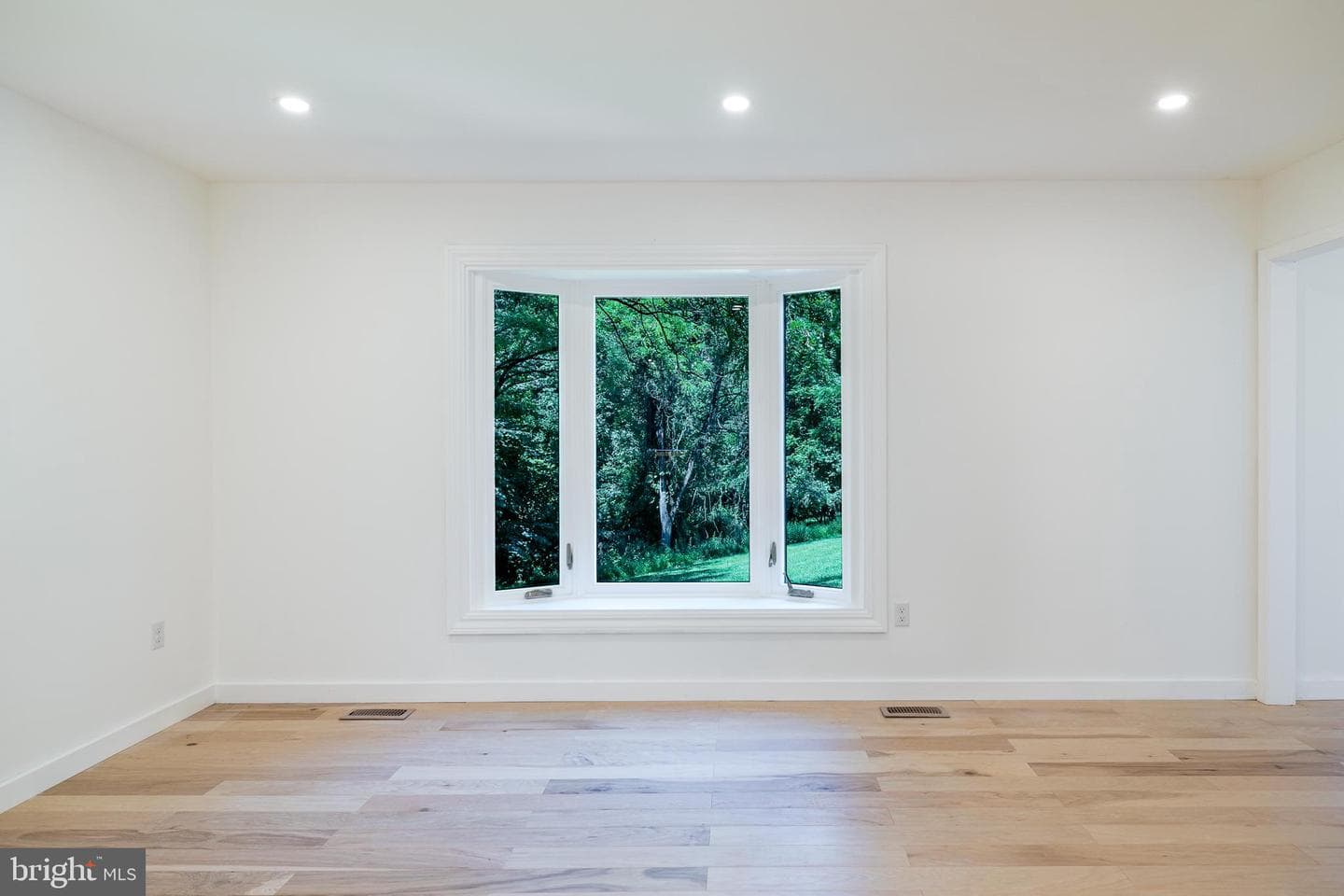 800 Berrymans Lane photo 23