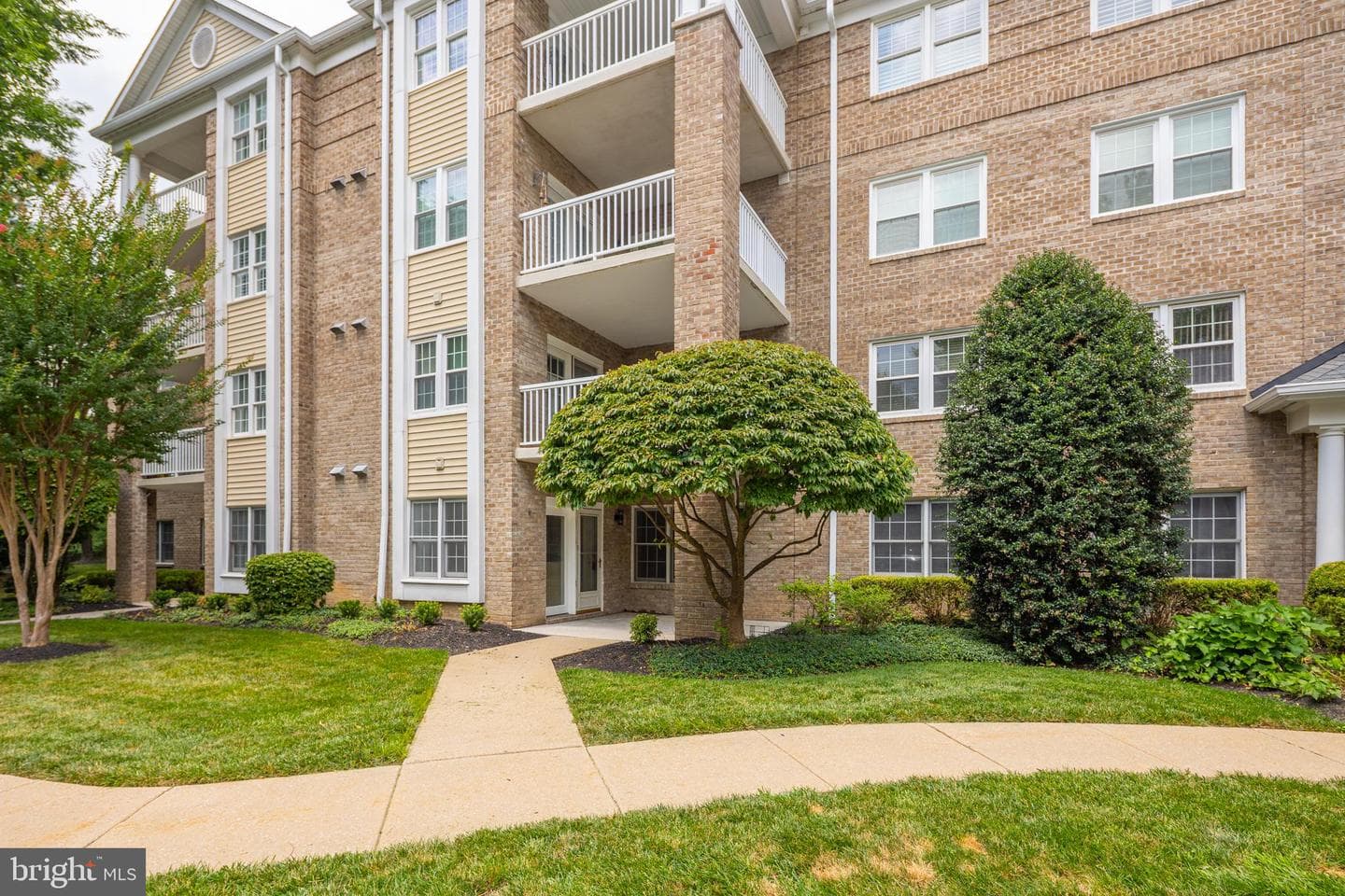 200 Belmont Forest Court #101 photo 35
