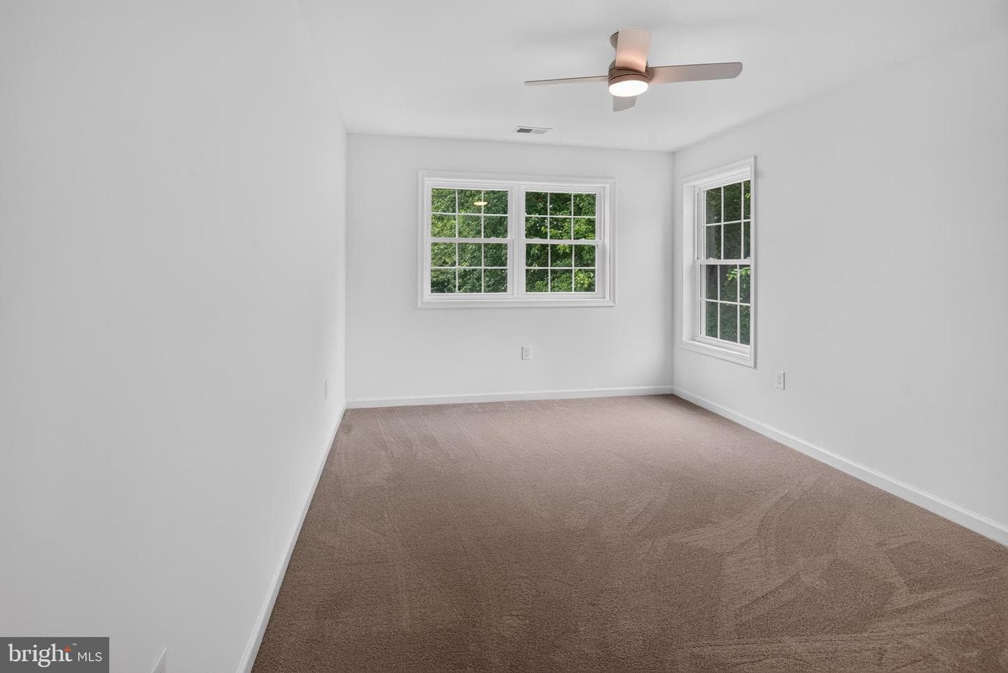 9536 Meadows Farm Drive photo 14