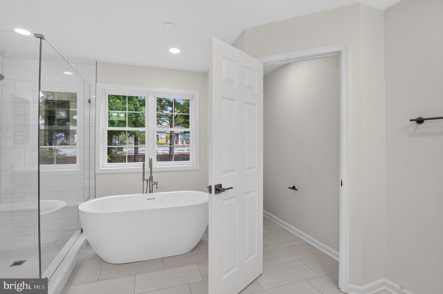 9536 Meadows Farm Drive photo 8