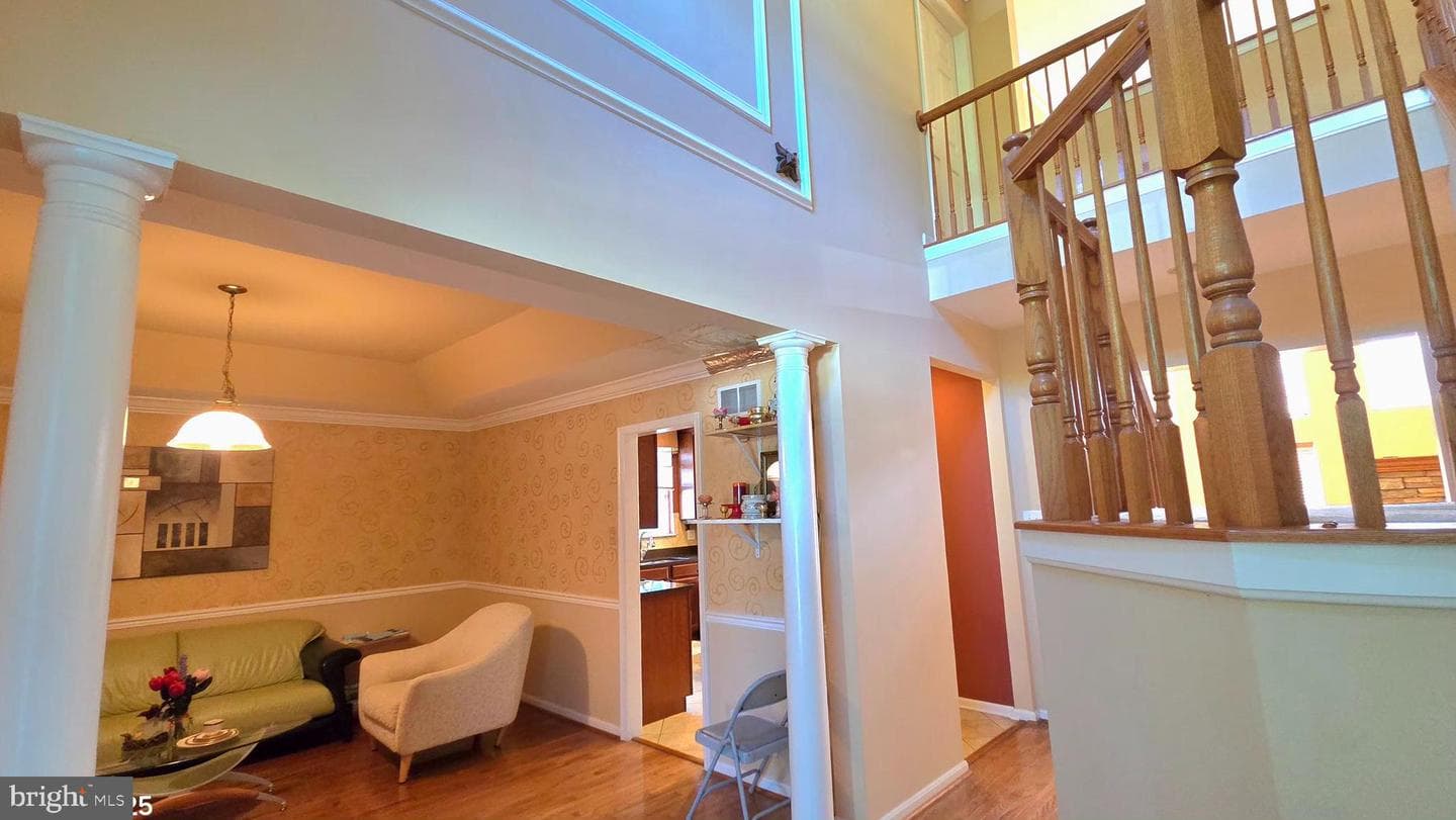 855 Queens Park Drive photo 10
