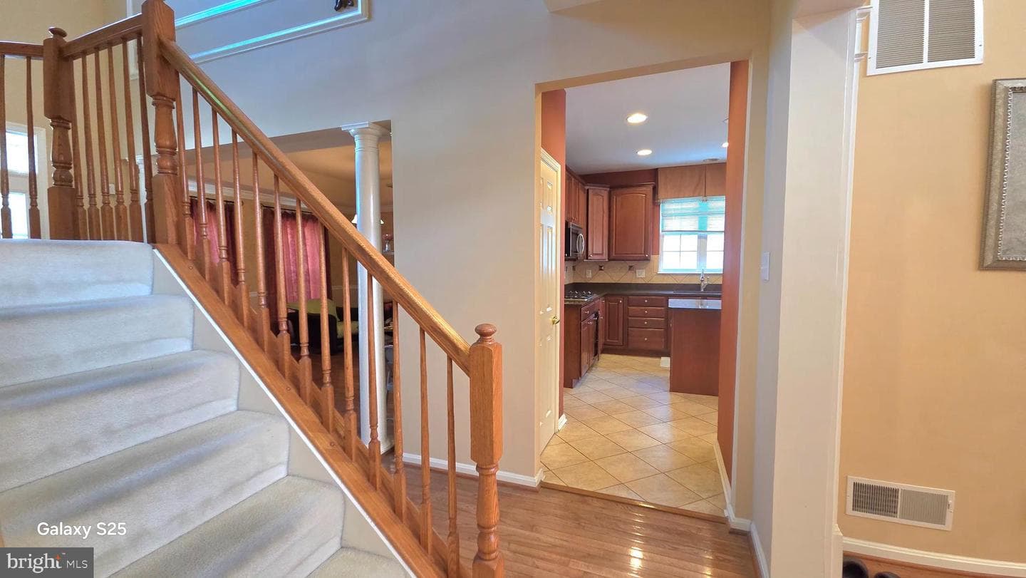 855 Queens Park Drive photo 14