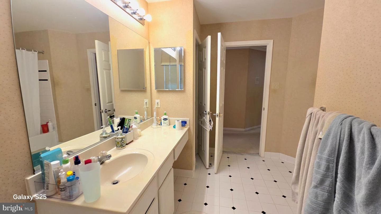 855 Queens Park Drive photo 21